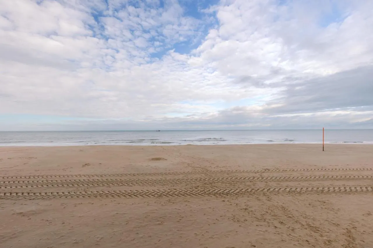 Cosy Apartment Near The Sea Middelkerke
